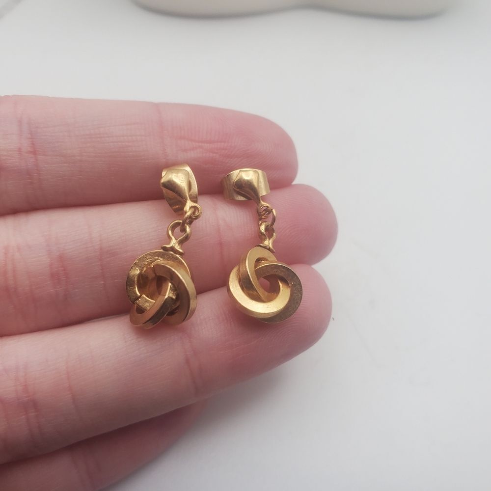 Trinity celtic knot gold toned earrings E317